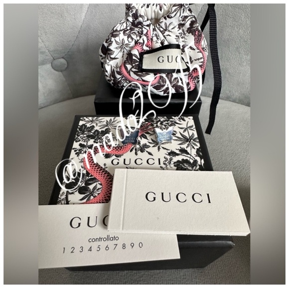 NWT GUCCI EARRINGS 🦋 - Picture 5 of 11